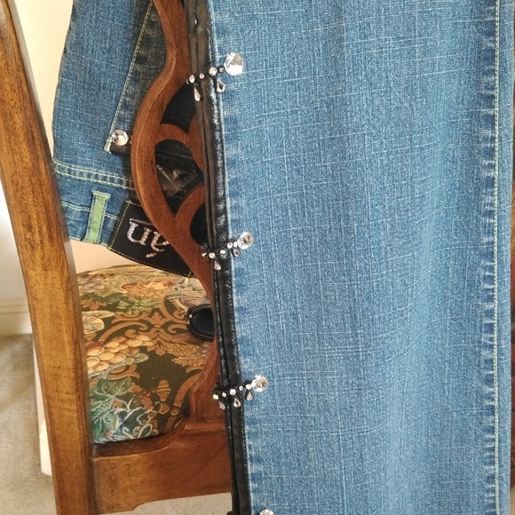 Jeans - Picture 3 of 6